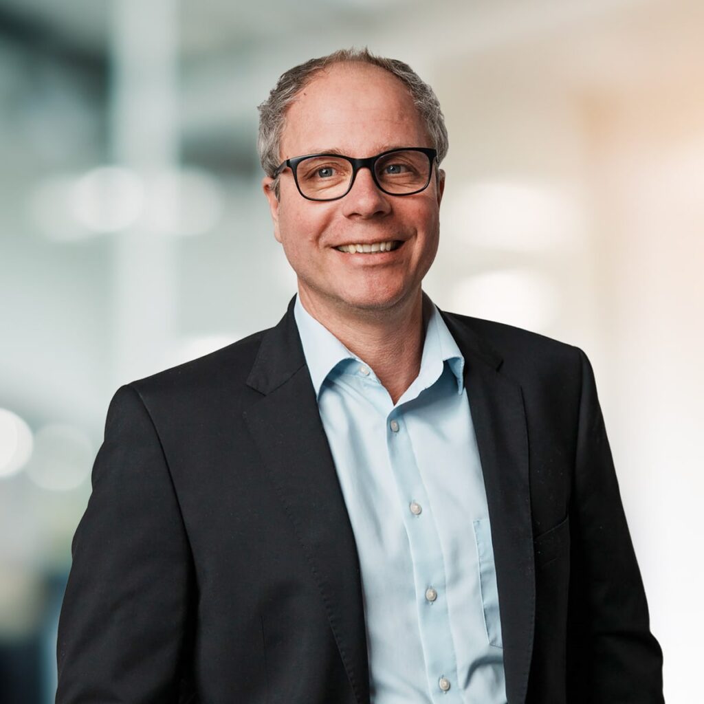 Hans Sebastian Helmschrott Sebastian Helmschrott - LLP Law|Patent